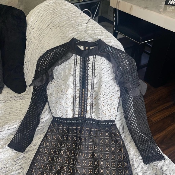 New Self-Portrait Geometric Monochrome Mini Dress in Black/White - Picture 5 of 13